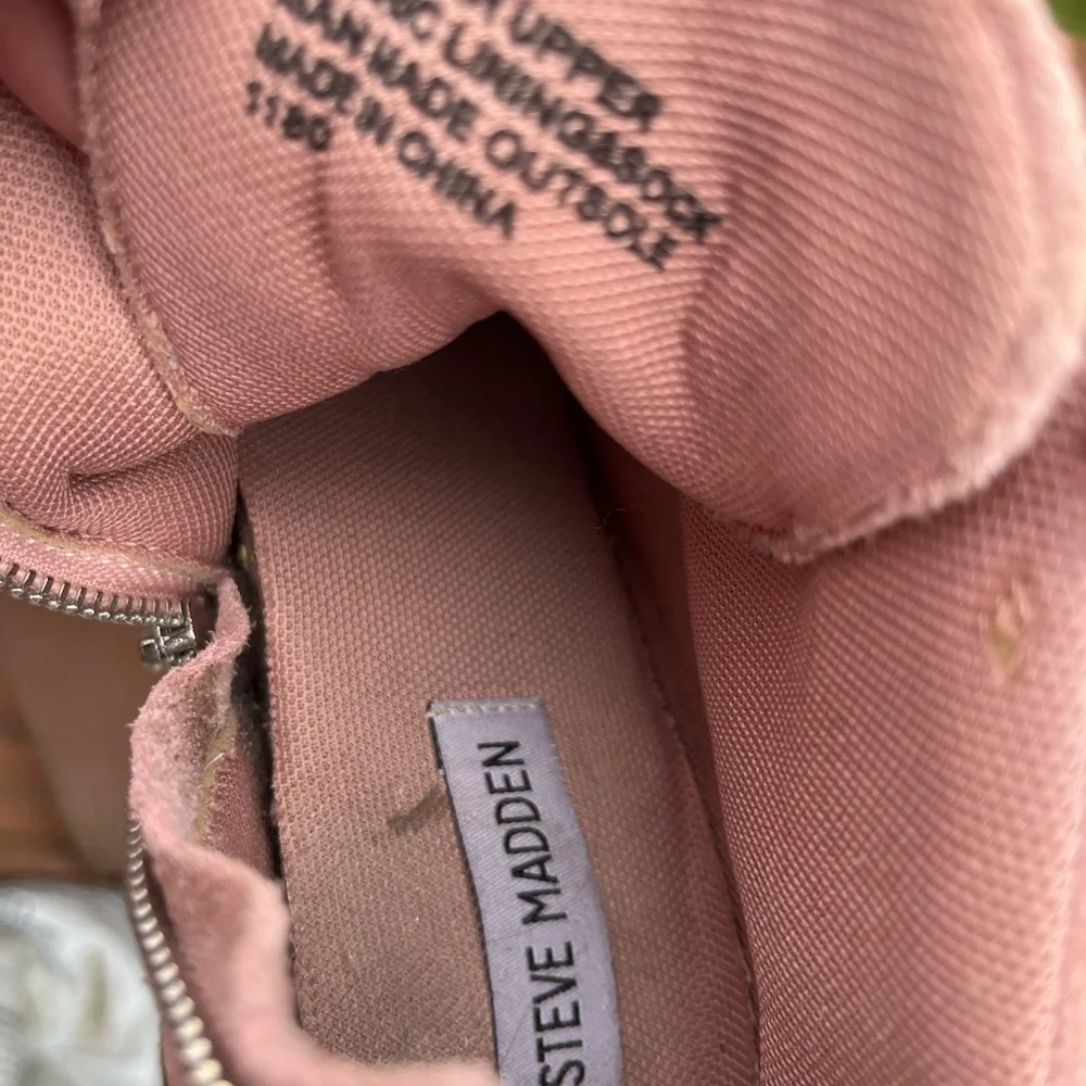 Steve Madden Women's Size 8.5 Shoes Pink Lace Up Suede Hidden Wedge Boots
